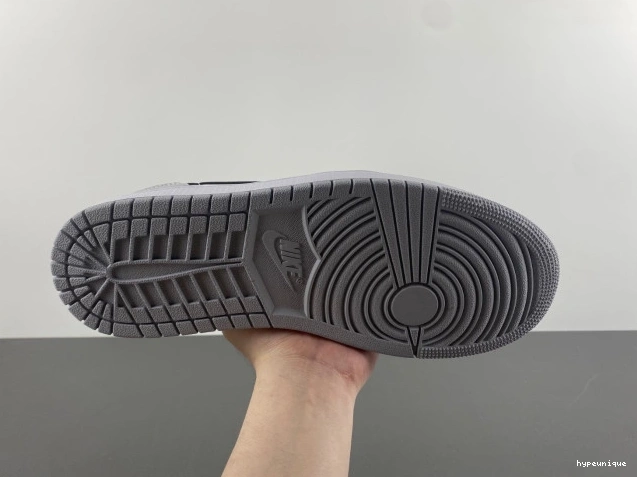 HYPE Air Low OG Barons Jordan 1 CZ0790-110 0725
